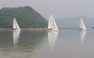 民众吃瓜船,吃瓜船现象背后的社会现象解析